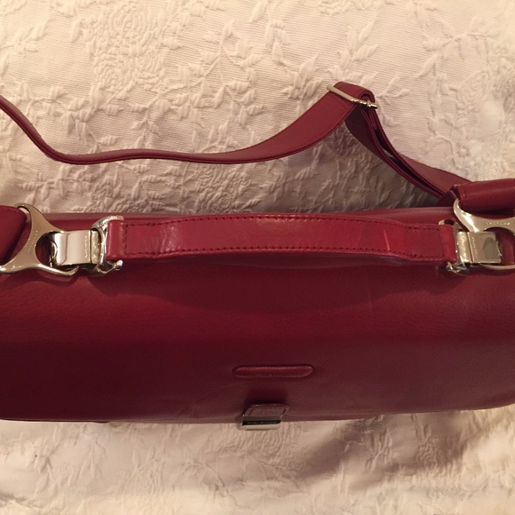 Beautiful Piquadro Italian Leather Business Bag (Unisex) - Picture 11 of 15